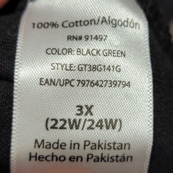 Celebrate Halloween Junior Black Tee "Wicked" Web - Size Junior 3X (22w / 24w) - Picture 4 of 4